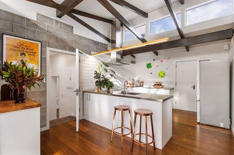 Photo of property in 9 Burrows Place, Ilam, Christchurch, 8041