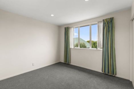 Photo of property in 4 Rosefield Lane, Northcote, Christchurch, 8052