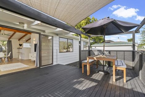 Photo of property in 1/25 Savoy Road, Glen Eden, Auckland, 0602