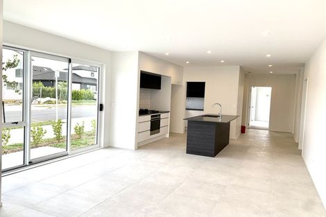 Photo of property in 33 Lusitano Drive, Karaka, Papakura, 2113