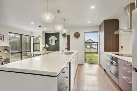 Photo of property in 13 Lancewood Way, Rangiora, 7400