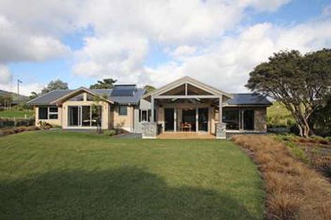 Photo of property in 5 Ferndale Drive, Waikanae, 5036