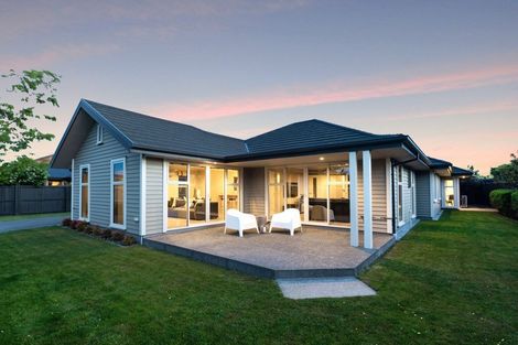 Photo of property in 42 Westpark Drive, Burnside, Christchurch, 8053