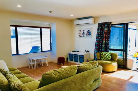 Photo of property in 7 Banshire Close, Flat Bush, Auckland, 2016