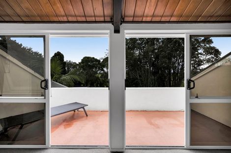 Photo of property in 330 Kelly Road, Lepperton, New Plymouth, 4373