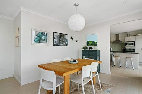 Photo of property in 9 Wendell Place, Greenlane, Auckland, 1061