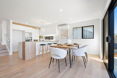 Photo of property in 20 Baulcomb Parade, Windsor Park, Auckland, 0632