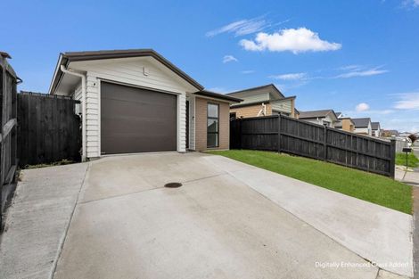 Photo of property in 12 Farmland Road, Papakura, 2110