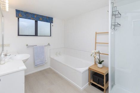 Photo of property in 1a Delph Street, Avonhead, Christchurch, 8042