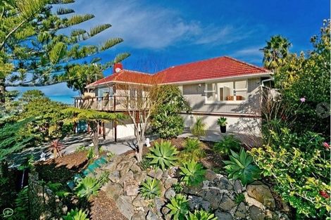 Photo of property in 46 Bruce Road, Glenfield, Auckland, 0629