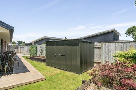 Photo of property in 7 Lorenzo Place, Kelvin Grove, Palmerston North, 4414