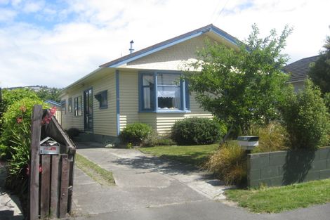 Photo of property in 20 Sandwich Road, Beckenham, Christchurch, 8023