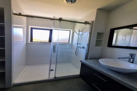 Photo of property in 11 Somerville Lane, Brightwater, 7022