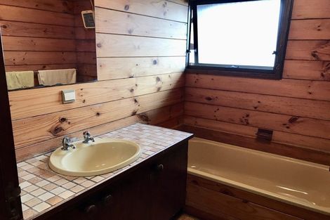 Photo of property in 63 Gemstone Drive, Birchville, Upper Hutt, 5018