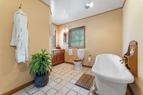 Photo of property in 277 Wortley Road, Waiongana, New Plymouth, 4373