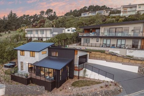 Photo of property in 307a Mount Pleasant Road, Mount Pleasant, Christchurch, 8081