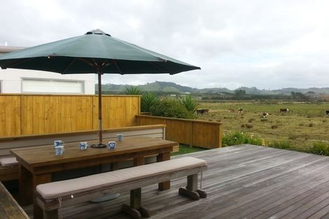 Photo of property in 44 Reel Road, Waihi Beach, 3611