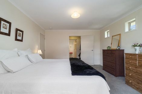 Photo of property in 11 Raabia Close, Parakai, 0830