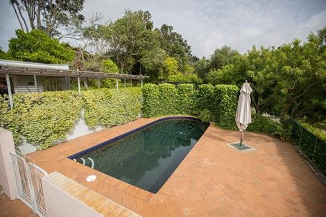 Photo of property in 1229 South Head Road, South Head, Helensville, 0874