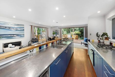 Photo of property in 47 Wood Bay Road, Titirangi, Auckland, 0604