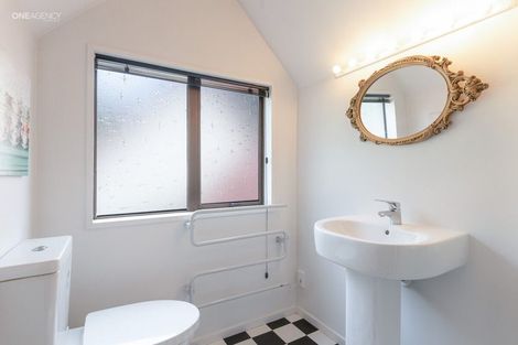 Photo of property in 57 Kings Avenue, Waikuku Beach, 7402