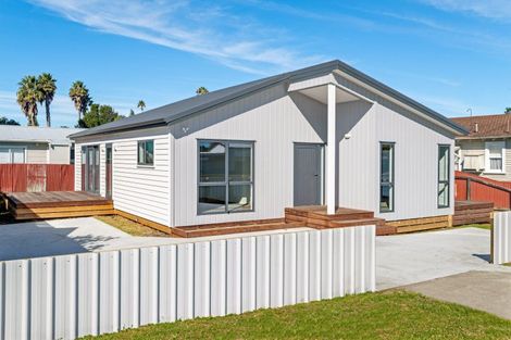 Photo of property in 15 Ormond Road, Whataupoko, Gisborne, 4010