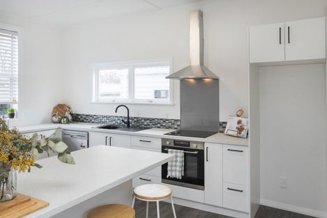 Photo of property in 110 De Lautour Road, Inner Kaiti, Gisborne, 4010