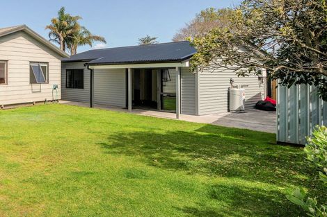 Photo of property in 8 Laura Place, Whitianga, 3510