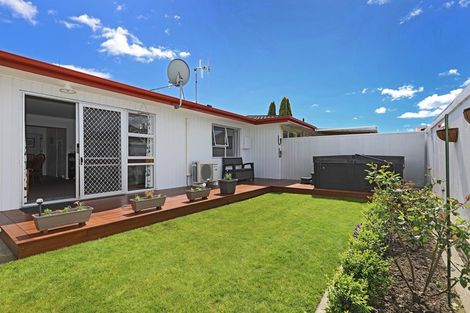 Photo of property in 2/84a Gloucester Street, Greenmeadows, Napier, 4112
