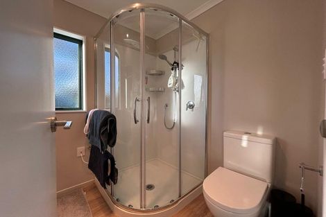 Photo of property in 136 Gatfield Road, Kaukapakapa, 0873