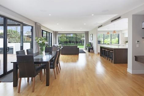 Photo of property in 28 Devonport Lane, St Albans, Christchurch, 8014