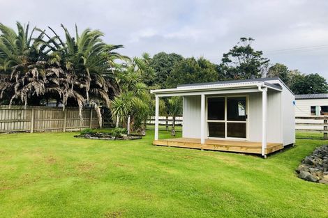 Photo of property in 11 Stack Road, Port Waikato, Tuakau, 2695