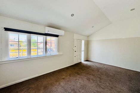 Photo of property in 25 Montilla Place, Manurewa, Auckland, 2102