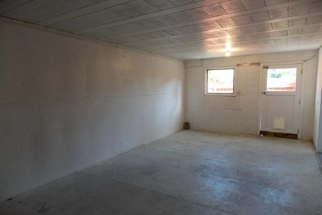 Photo of property in 1 Southern Cross Crescent, Island Bay, Wellington, 6023