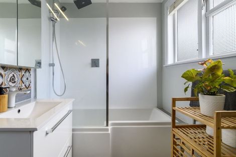 Photo of property in 27a Henderson Crescent, Parkvale, Tauranga, 3112