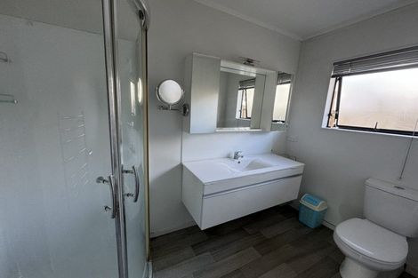 Photo of property in 51 Hollyford Drive, Clover Park, Auckland, 2105