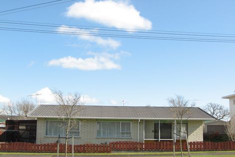 Photo of property in 1/3 Price Street, Westown, New Plymouth, 4310