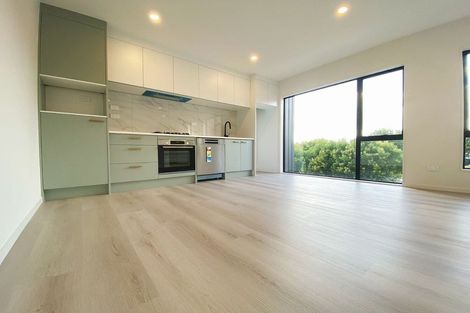 Photo of property in 7/236 Albany Highway, Schnapper Rock, Auckland, 0632