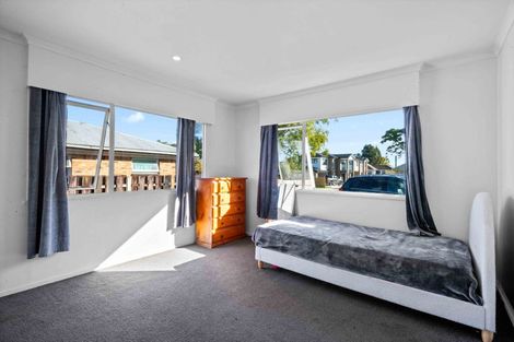 Photo of property in 8 Martin Road, Manurewa, Auckland, 2102