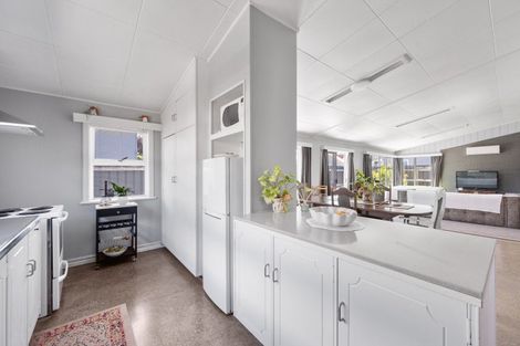 Photo of property in 103 Latham Street, Marewa, Napier, 4110