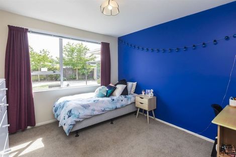 Photo of property in 5 Royal Park Drive, Parklands, Christchurch, 8083