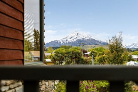 Photo of property in 3 Kinnibeg Street, Albert Town, Wanaka, 9305