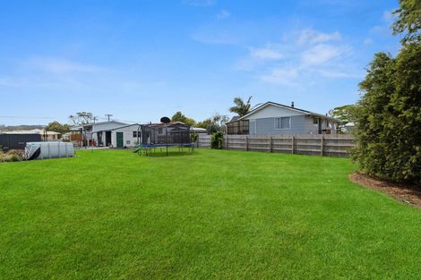 Photo of property in 16 Te Moau Avenue, Parakai, 0830