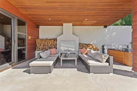 Photo of property in 21 Ashwood Avenue, Dairy Flat, Albany, 0792