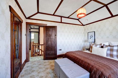 Photo of property in 4 Kitchener Terrace, Moturoa, New Plymouth, 4310