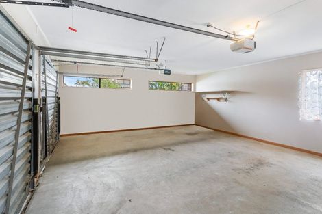 Photo of property in 94 Onetaunga Road, Chatswood, Auckland, 0626