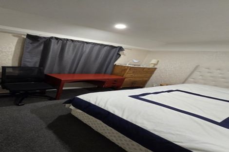 Photo of property in 5 Huia Place, Hutt Central, Lower Hutt, 5010