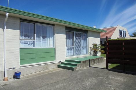 Photo of property in 2/9 Cowes Street, Avondale, Christchurch, 8061