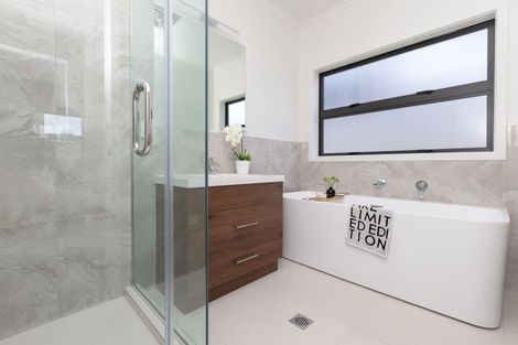 Photo of property in 13 Kapua Crescent, Rototuna North, Hamilton, 3210