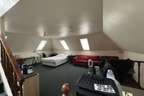 Photo of property in 38 Ngaio Road, Kelburn, Wellington, 6012